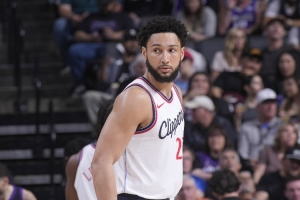 九游娱乐官网 (JIUYOU)-媒体人：本-西蒙斯换经纪团队是很正常的事 他还是有球队要的